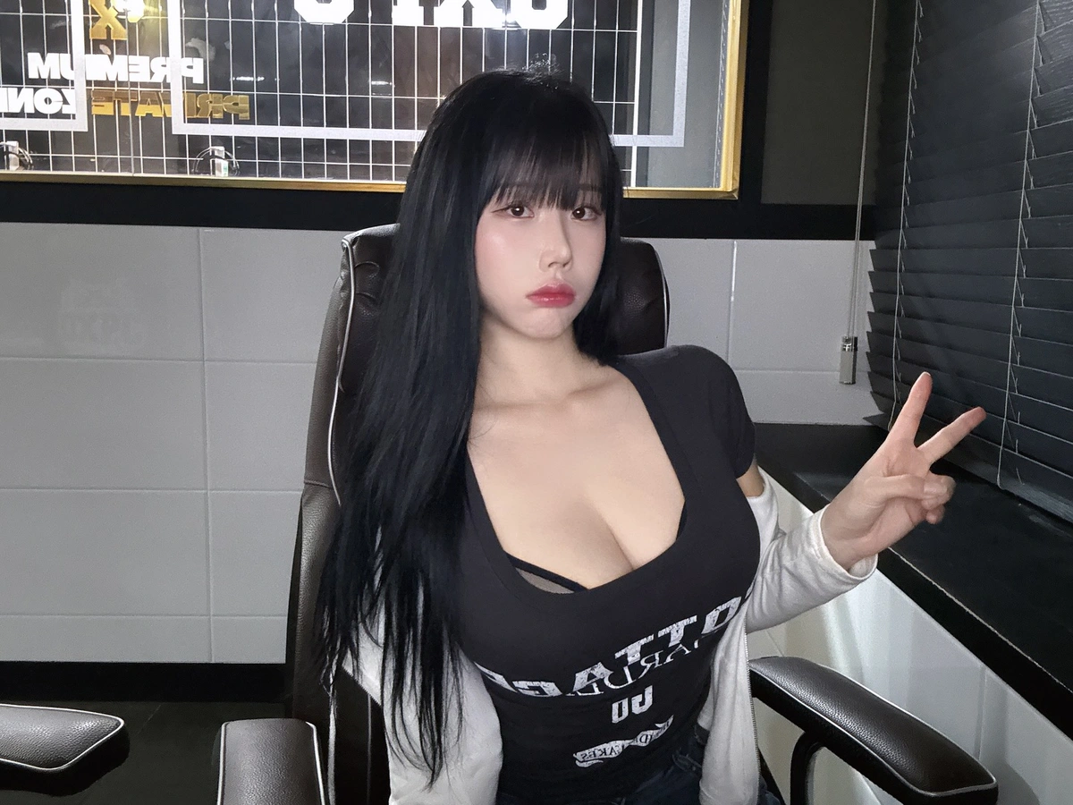 Himari escort in Bangkok