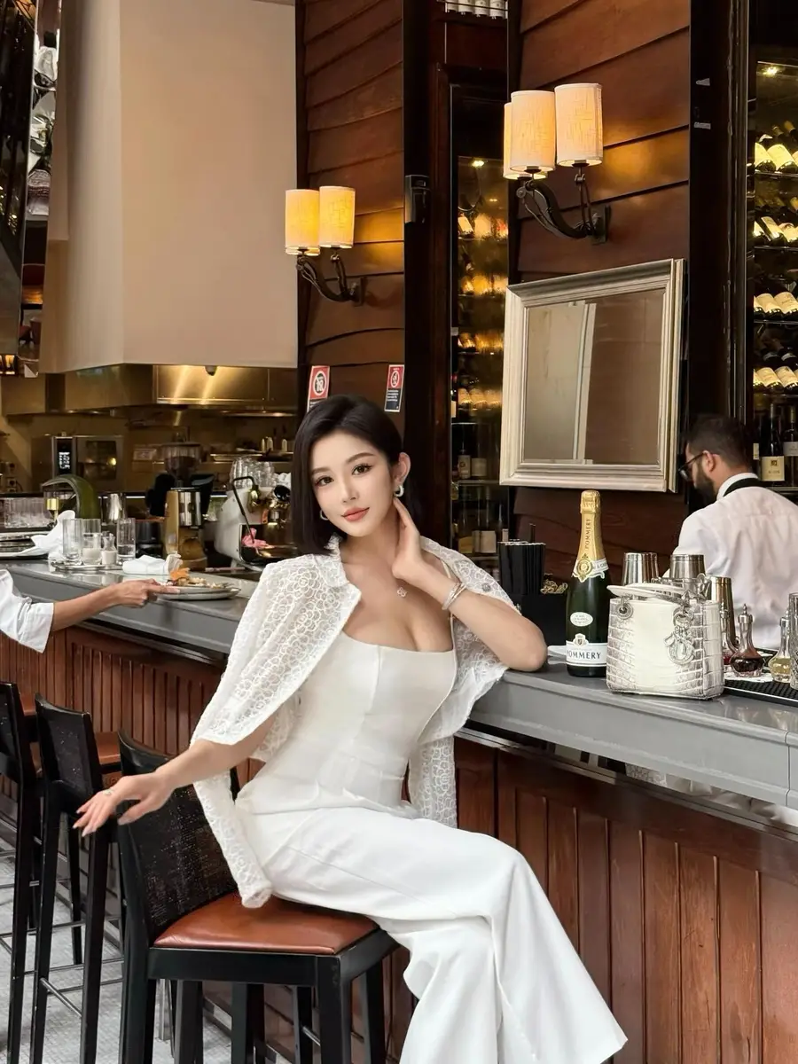 Zoya escort in Bangkok